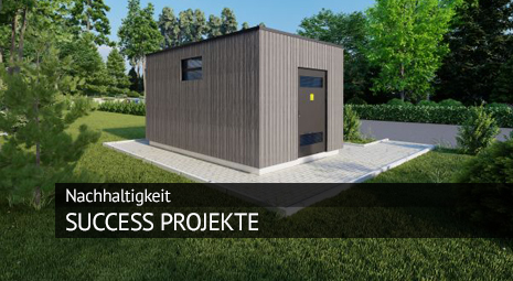 Foto einer Kambi Trafostation auf einer Wiese mit Bildbeschriftung: Nachhaltigkeit Success Projekte